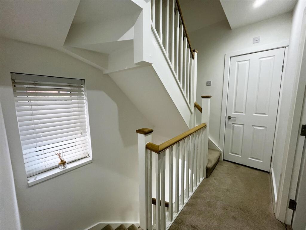 Additional image 11 of Whitehall Road, Wyke, Bradford