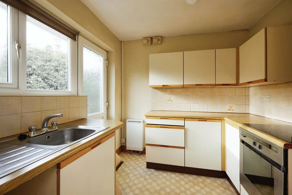 Additional image 6 of Lime Tree Avenue, Yeovil