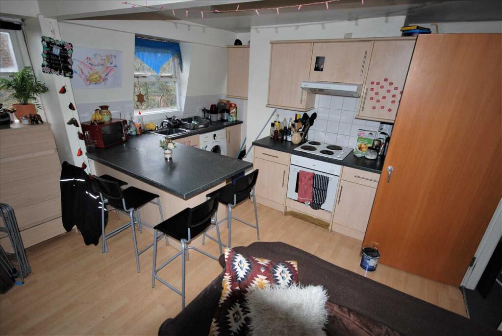 Additional image 2 of Top floor, Baldwin Street