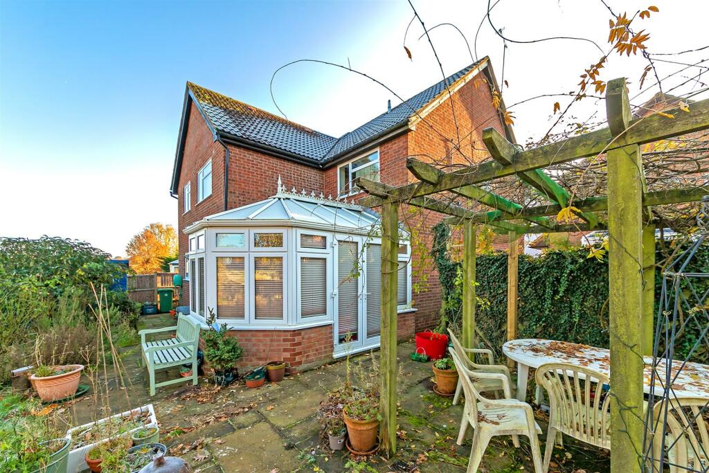 Additional image 14 of Pollicott Close, St. Albans