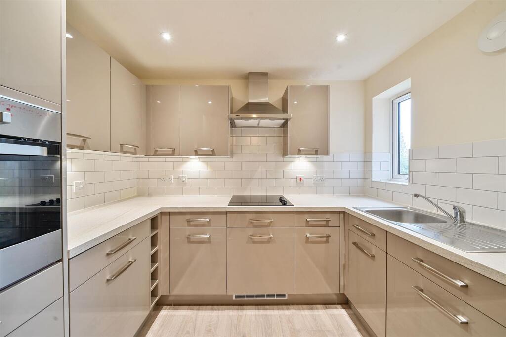 Additional image 2 of Alexandra Lodge, Thornbury