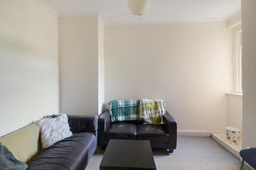 Additional image 4 of Triangle North