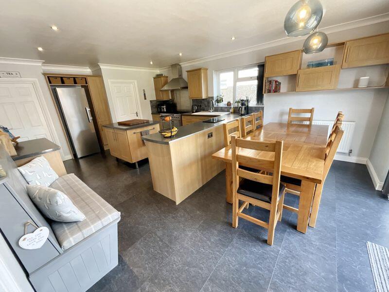 Additional image 4 of CHRISTCHURCH