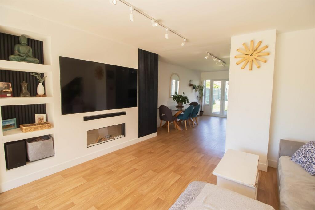 Additional image 5 of Green Lane, BN25