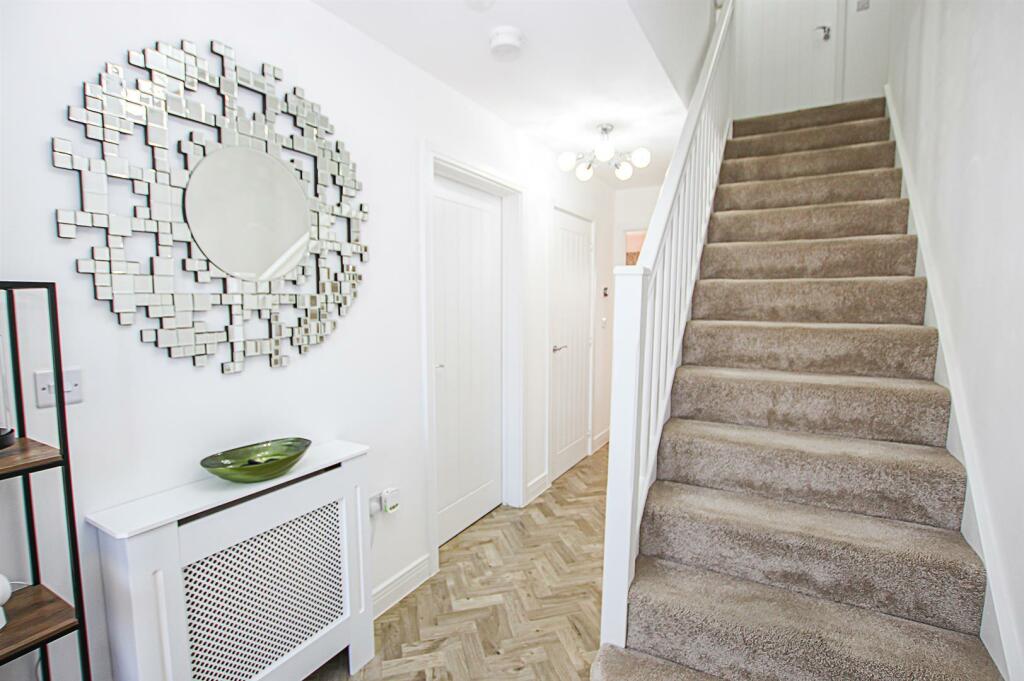 Additional image 8 of King James Close, Fordham