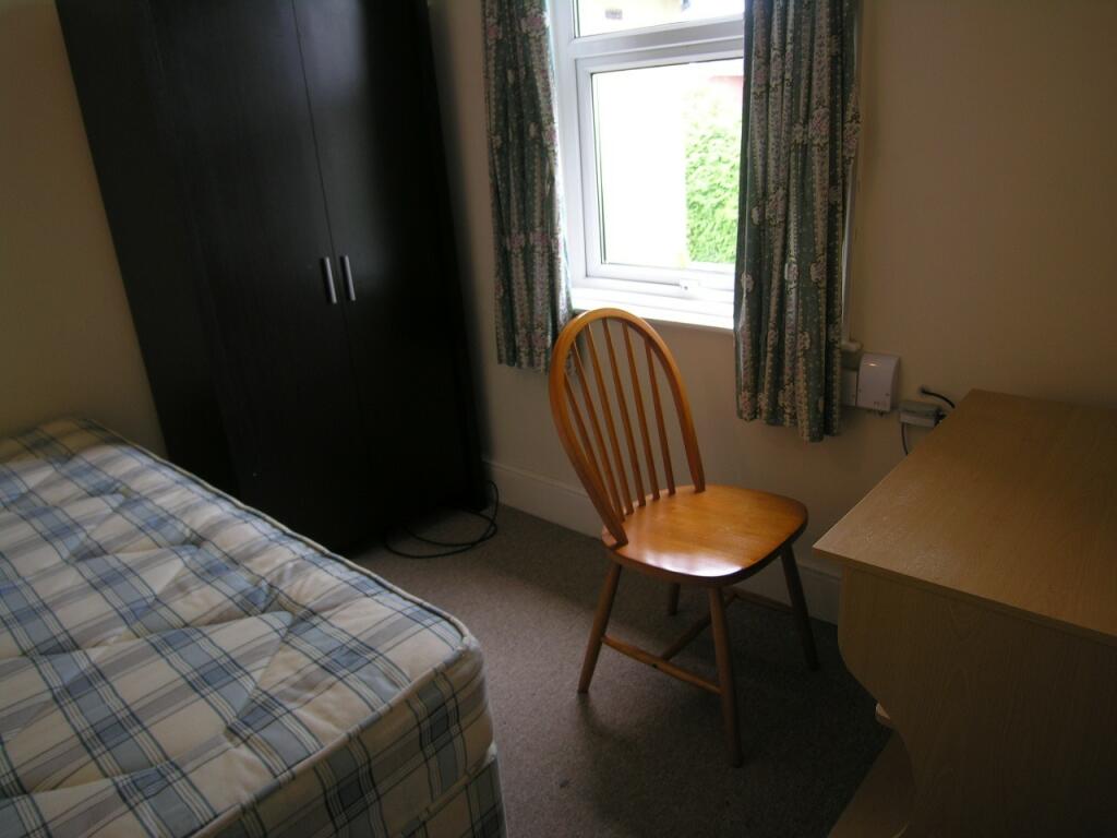 Additional image 7 of 6 bedroom House in Winton