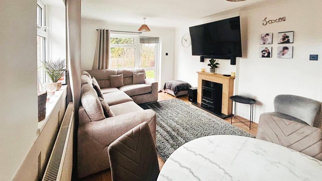 Additional image 8 of De Vigier Avenue, Saffron Walden