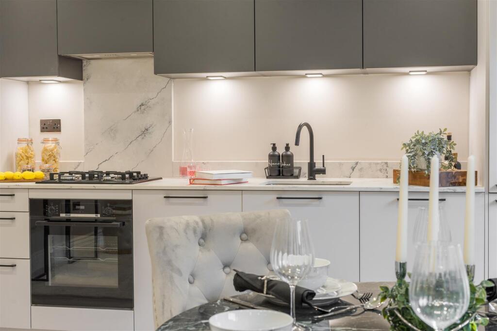 Additional image 28 of Shootersway, Berkhamsted