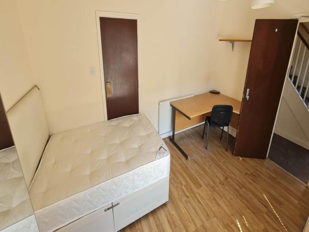 Additional image 12 of Meadowcroft, Hatfield, Hertfordshire