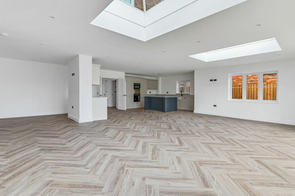 Additional image 7 of 'The Amour' Rose Clover Place, Clavering, CB11
