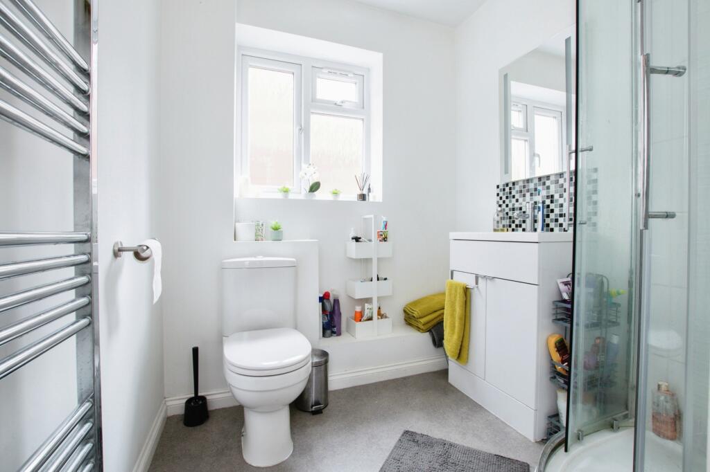 Additional image 9 of Lechlade Gardens, Bournemouth, BH7