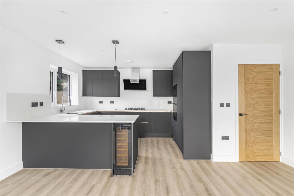 Additional image 16 of Peaslands Road, Saffron Walden