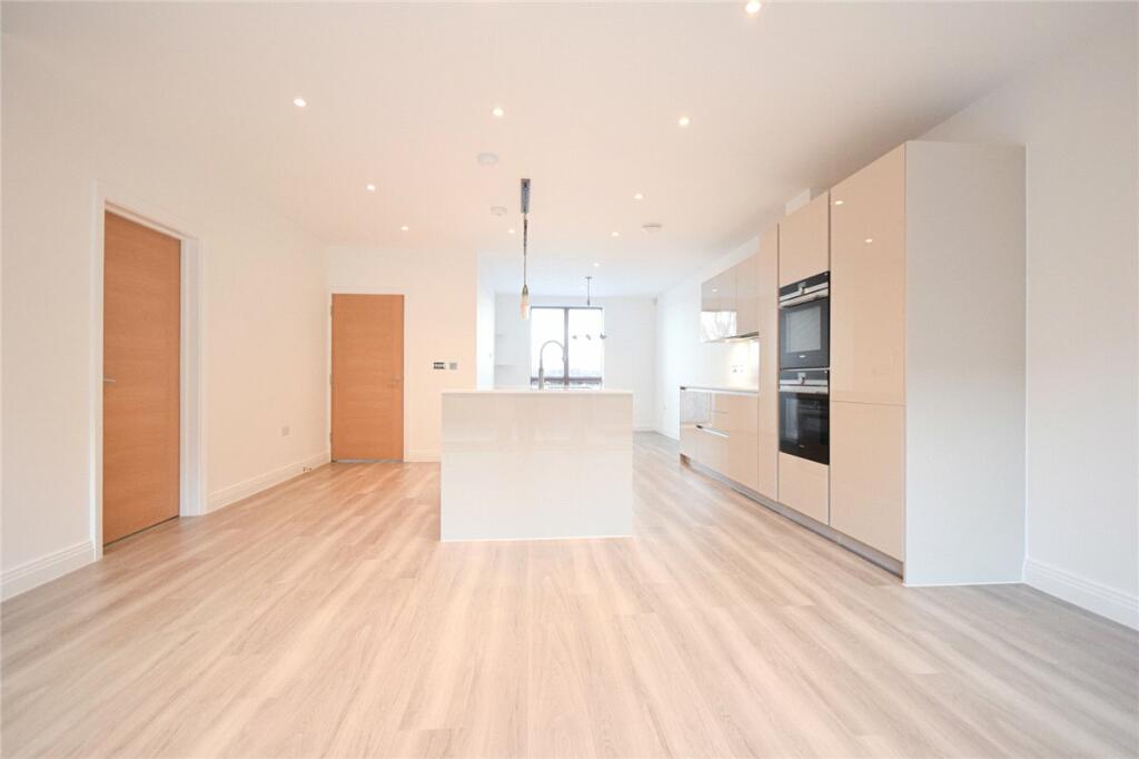 Additional image 4 of Pinnington Close, Trumpington, Cambridge, CB2