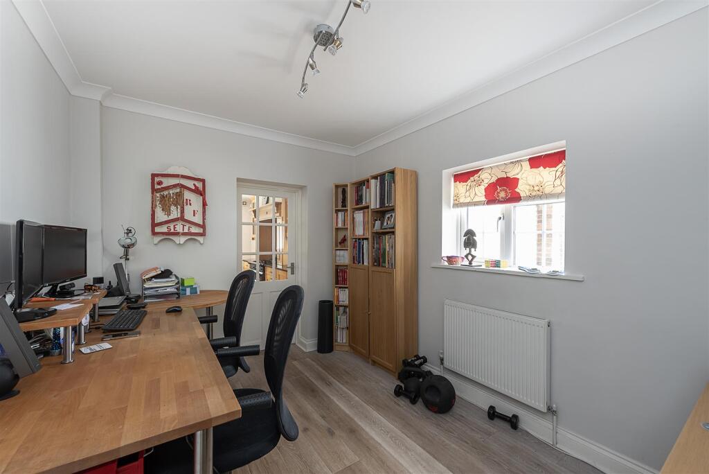 Additional image 5 of Connaught Road, Harpenden