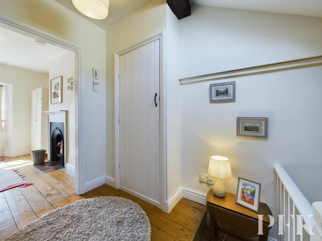 Additional image 13 of Boot, Holmrook, CA19