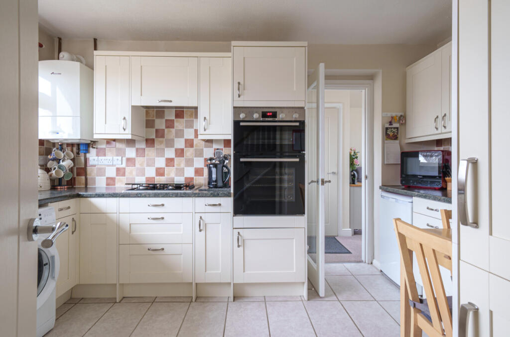 Additional image 5 of Langholm Close, Warminster, BA12