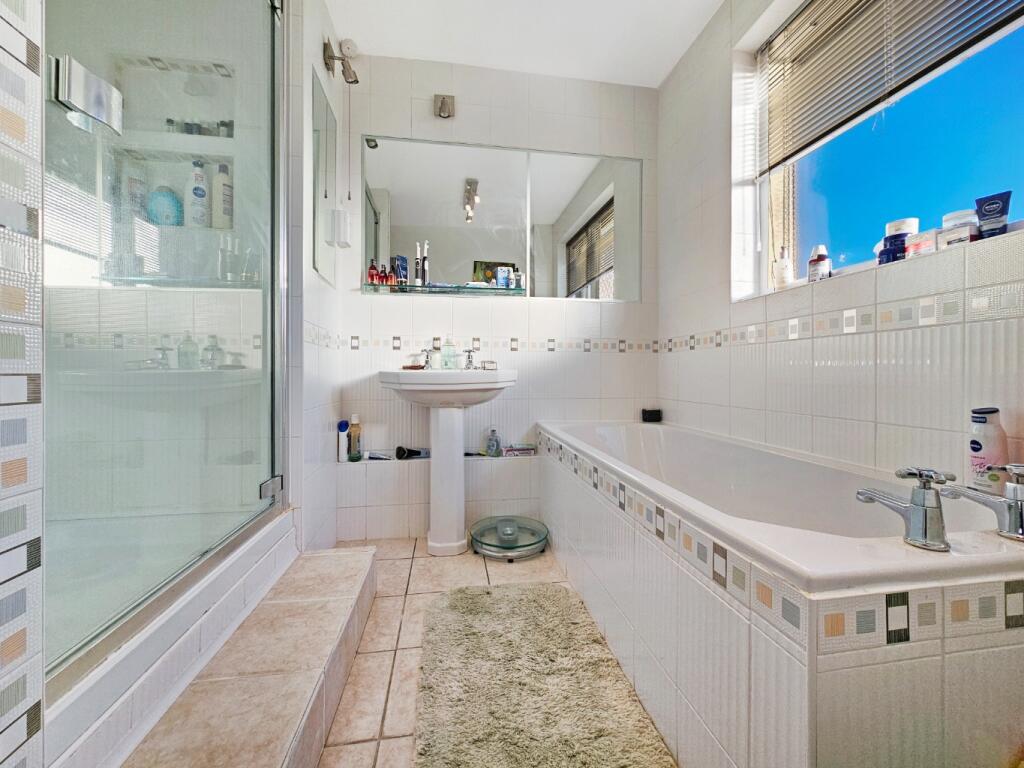 Additional image 11 of Larchfield, Gough Way