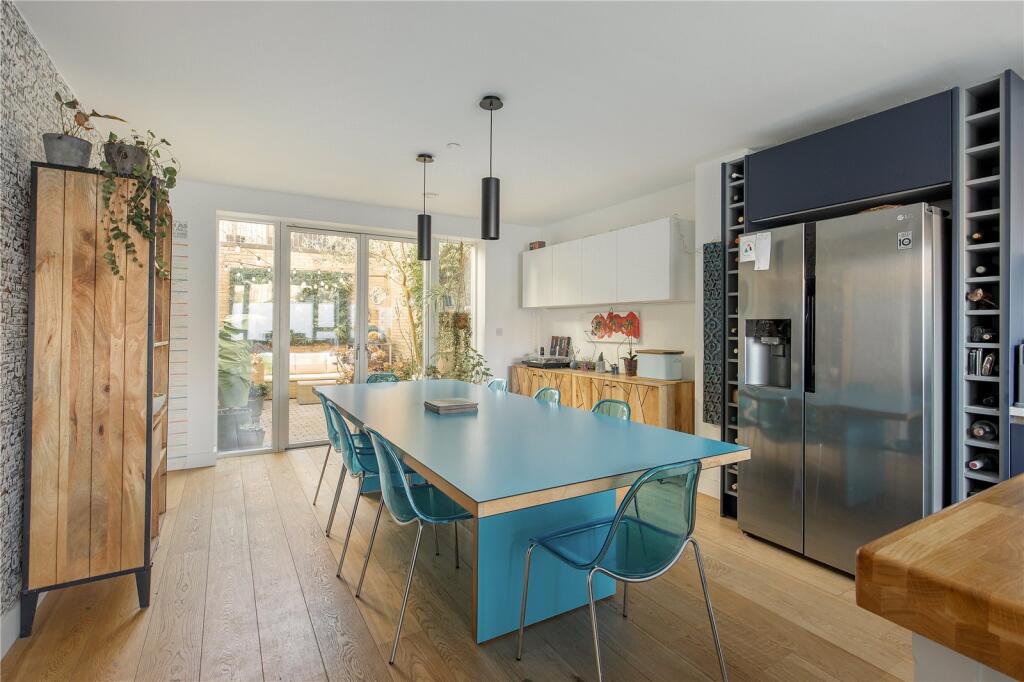 Additional image 3 of Clay Farm Drive, Trumpington, Cambridge, Cambridgeshire, CB2