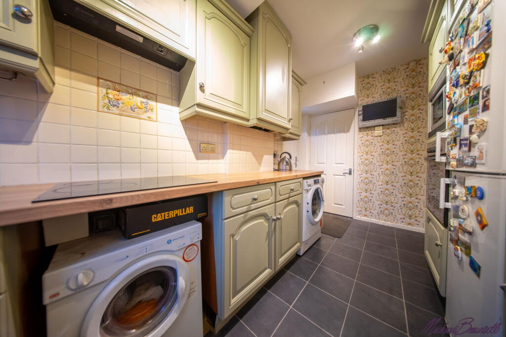 Additional image 10 of Raeburn Drive, Bradford, BD6 2LL