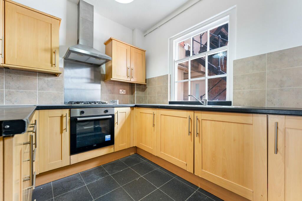 Additional image 3 of Warwick House, Westgate Street, City Centre