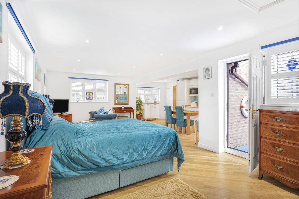 Additional image 17 of Court Farm Road, Newhaven