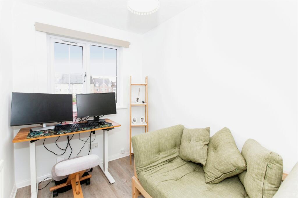 Additional image 9 of Chaffinch Walk, Great Cambourne, Cambridge