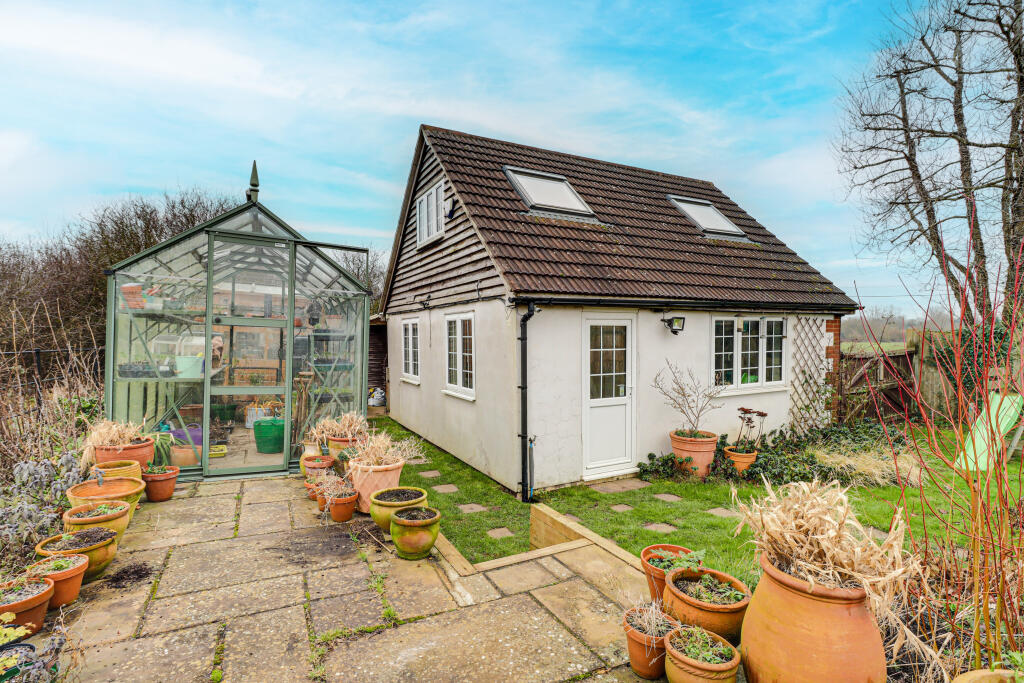 Additional image 29 of Barley Mow Lane, St. Albans, Hertfordshire, AL4