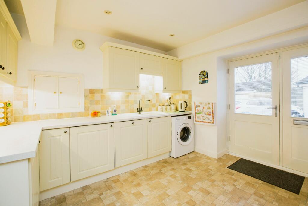 Additional image 6 of Long Causeway, Bradford, BD13