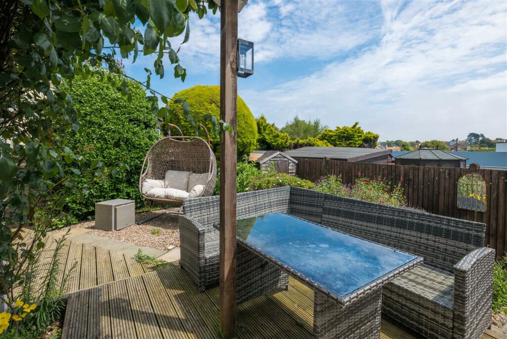 Additional image 21 of Broomfield Avenue, Telscombe Cliffs, Peacehaven