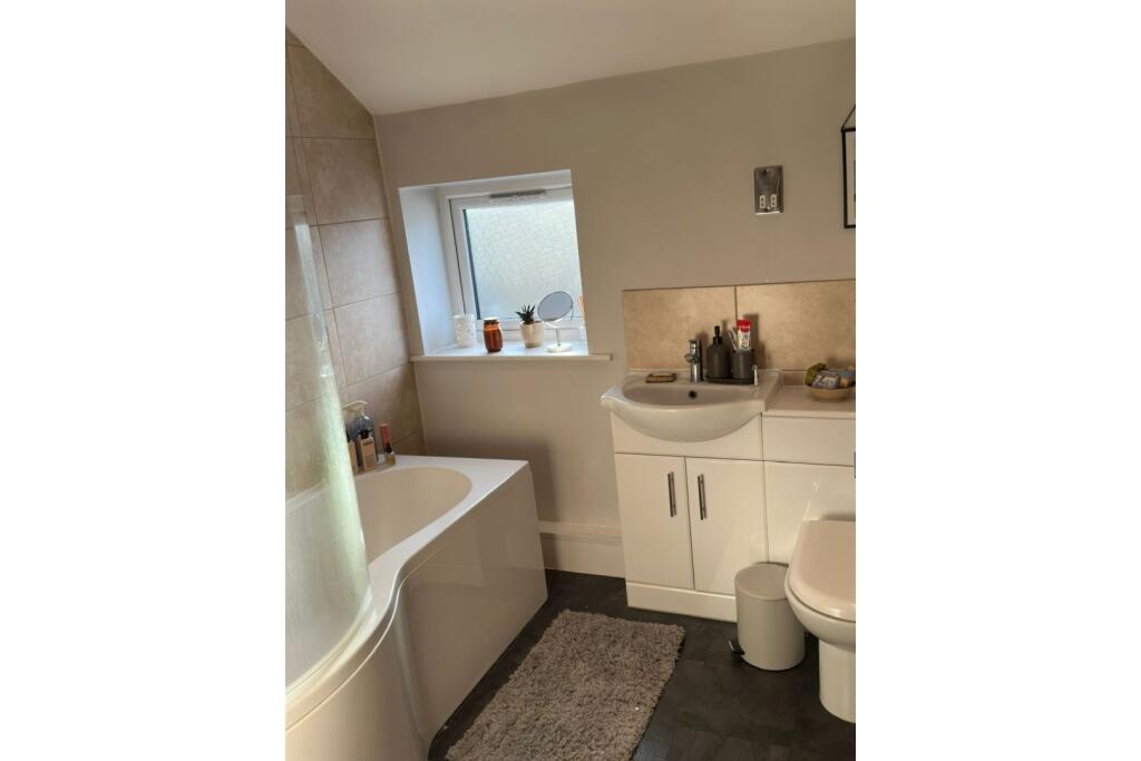 Additional image 17 of Oak Street, Keighley, BD22