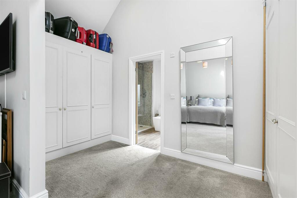 Additional image 14 of Langley Lower Green