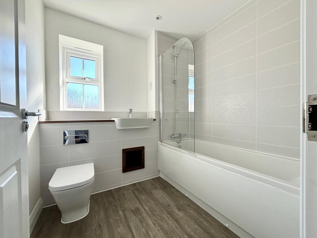 Additional image 10 of Grafton  End, Highfields Caldecote, Cambridge