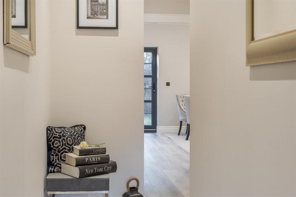 Additional image 31 of Shootersway, Berkhamsted