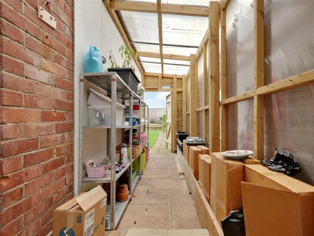 Additional image 37 of Iford Lane, Tuckton