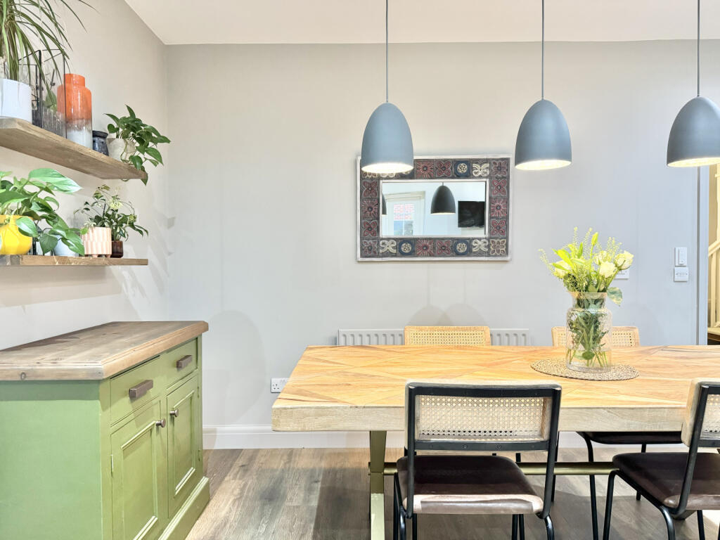 Additional image 5 of Azalea Close, Napsbury Park, St. Albans