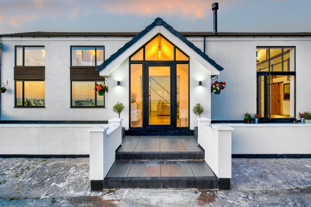 Additional image 6 of The White House, Longshaw Head, Crowthorn Road, Turton, Bo;ton, BL7 0