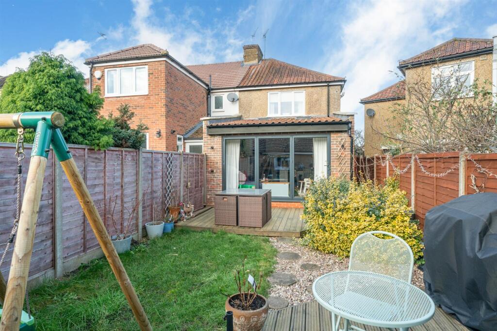 Additional image 16 of Leyland Avenue, St. Albans