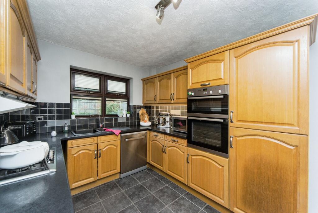 Additional image 13 of Cotswold Close, Eastbourne, East Sussex, BN23