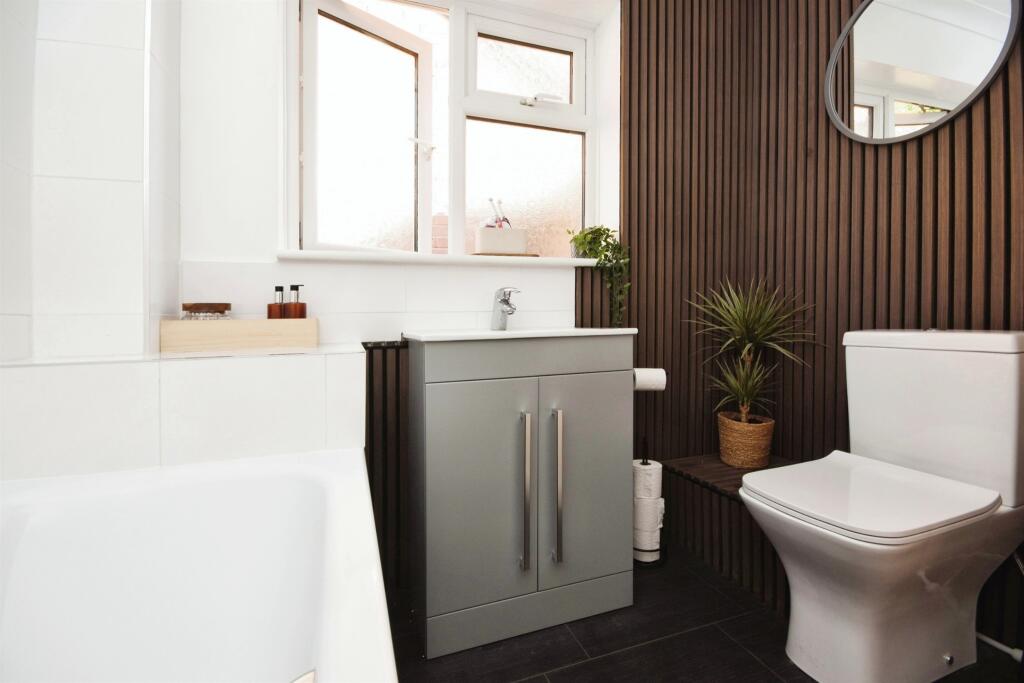 Additional image 12 of De Vigier Avenue, Saffron Walden