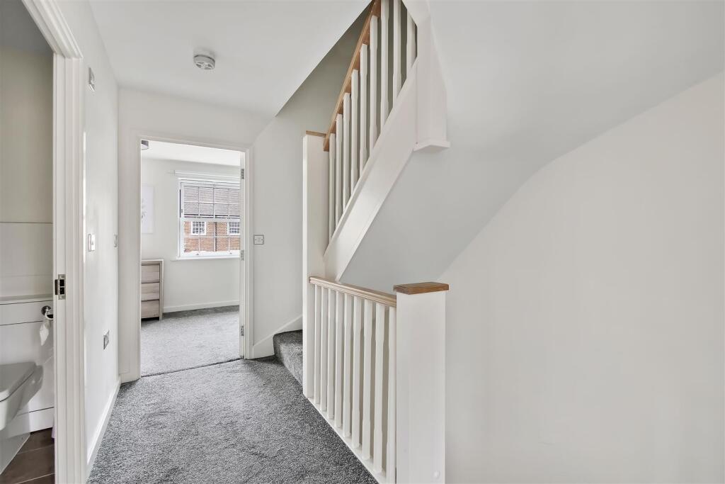 Additional image 18 of Century Way, Beckenham