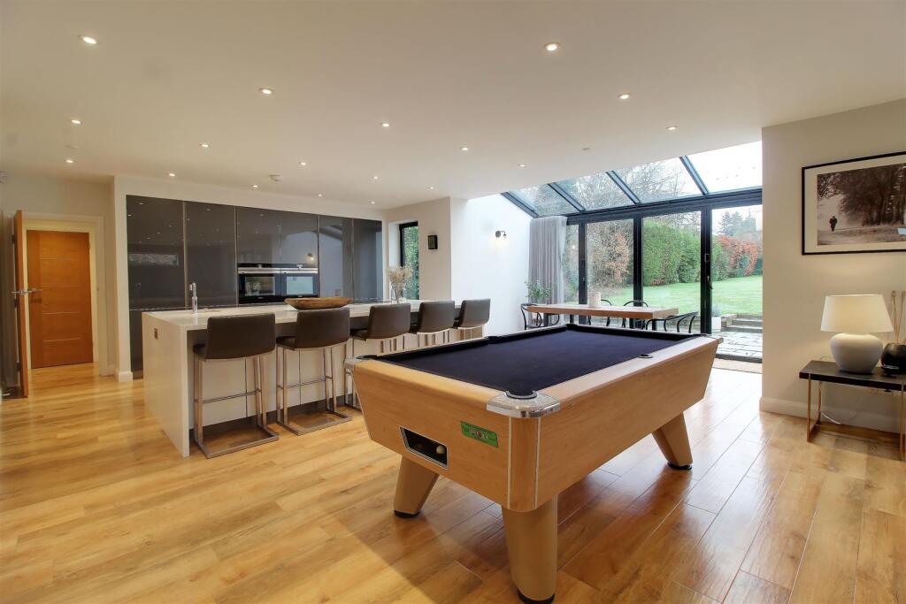 Additional image 18 of Mymms Drive, Brookmans Park