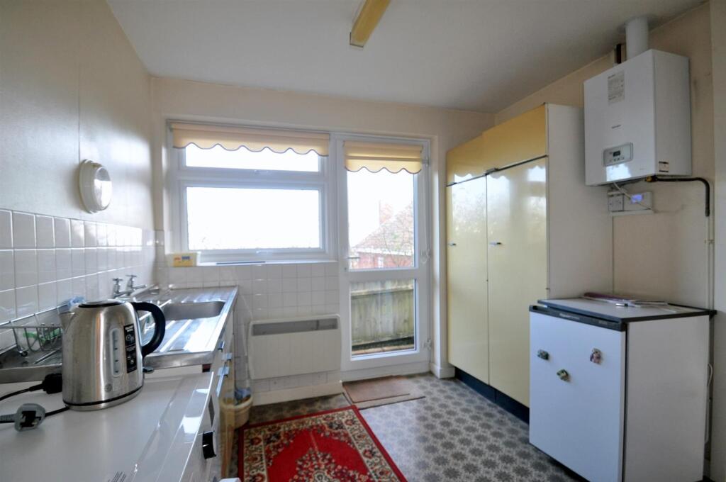 Additional image 5 of Yieldings Close, Eastbourne