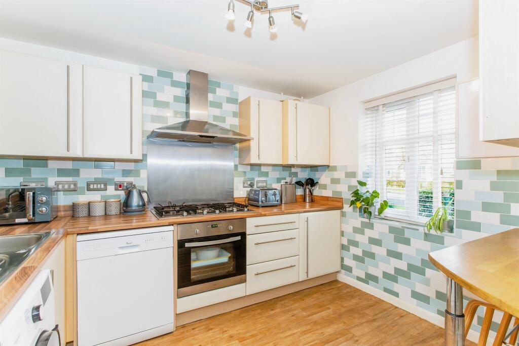 Additional image 18 of Summers Hill Drive, Papworth Everard, Cambridge
