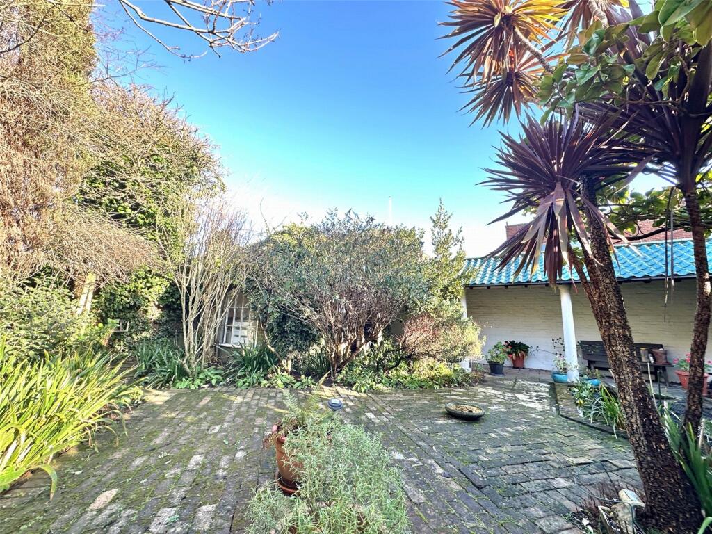 Additional image 20 of Hardwick Road, Lower Meads, Eastbourne, East Sussex, BN21