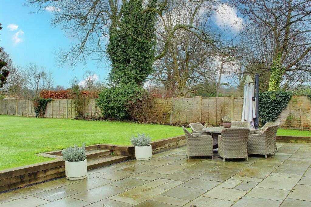 Additional image 40 of Mymms Drive, Brookmans Park