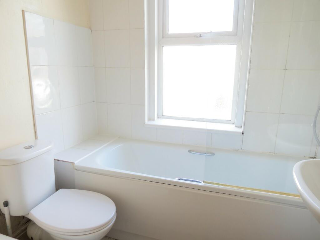 Additional image 4 of 5 bedroom Detached House in Winton