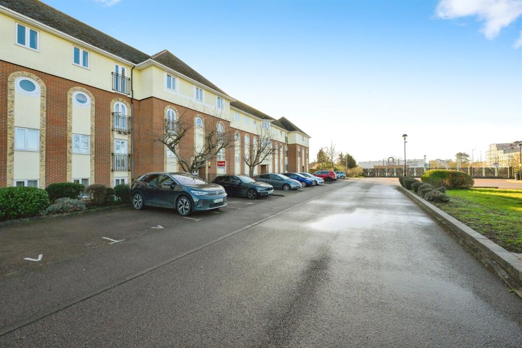 Additional image 17 of Walsingham Close, Hatfield