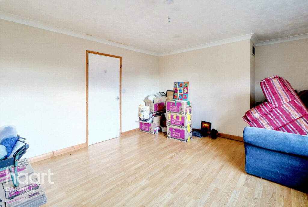 Additional image 11 of Queen's Close, Over