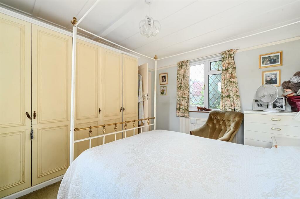 Additional image 12 of London Road, Henfield