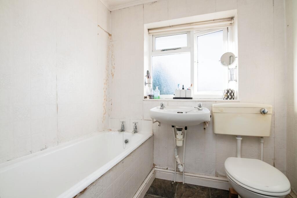 Additional image 13 of Howley Grange Road, Halesowen, B62